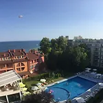 Apartman Oasis And Ravda