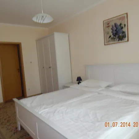 Oasis And Appartement Ravda