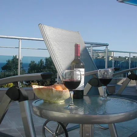 Oasis And Appartement