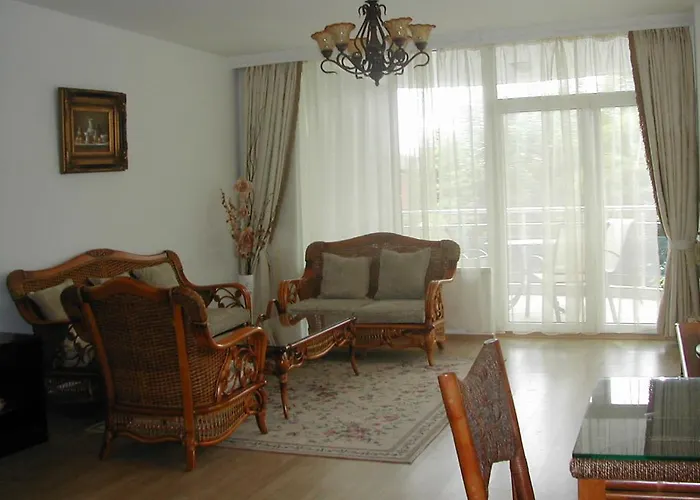 Oasis And Διαμέρισμα *