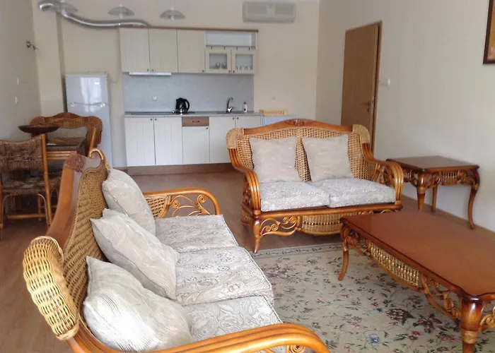 Oasis And Διαμέρισμα *