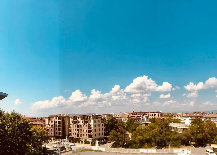 Oasis And Διαμέρισμα *