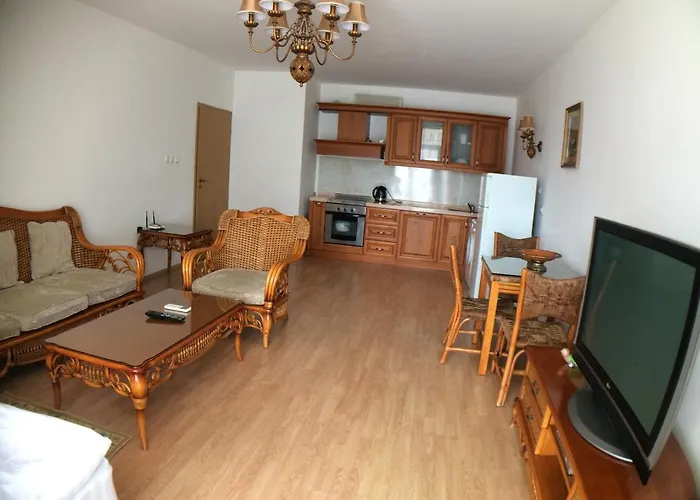 Διαμέρισμα Oasis And Ράβντα